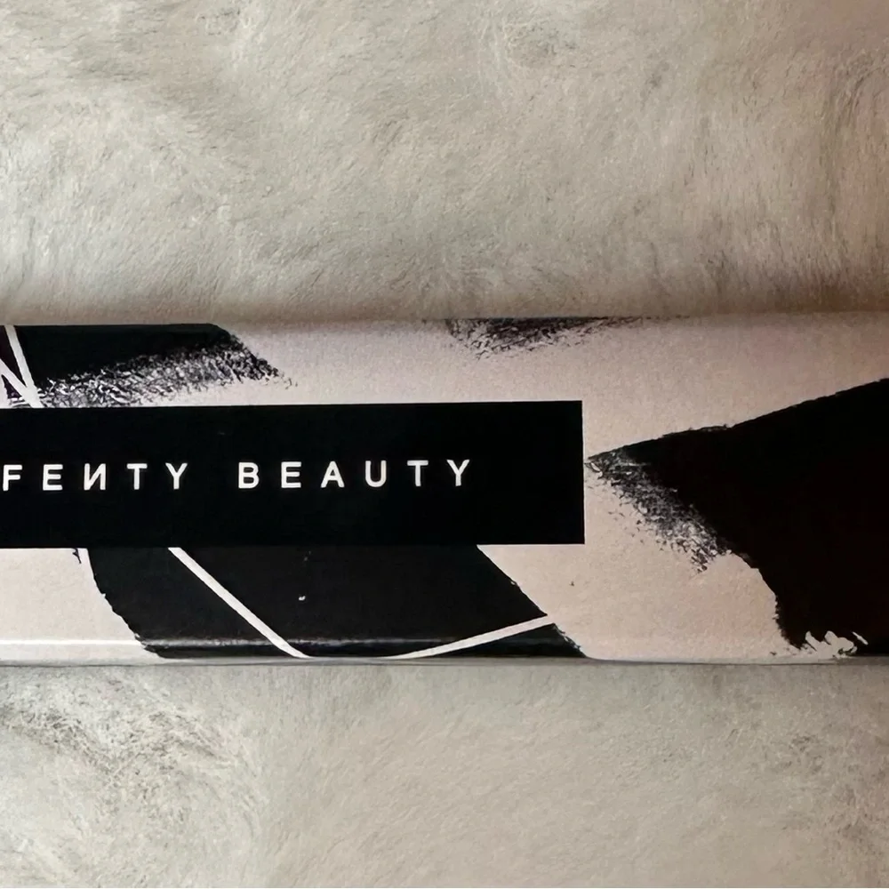 Fenty Beauty ShadowStix LongWear Eyeshadow Stick-Tira Miss You 09